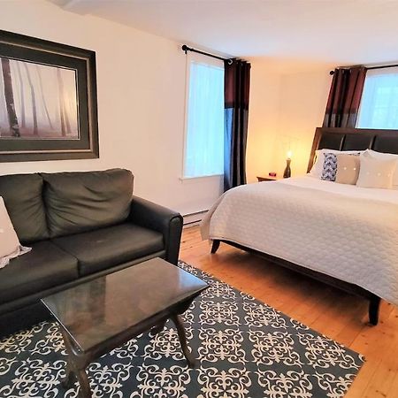 Auberge Du Vignoble Bromont Εξωτερικό φωτογραφία