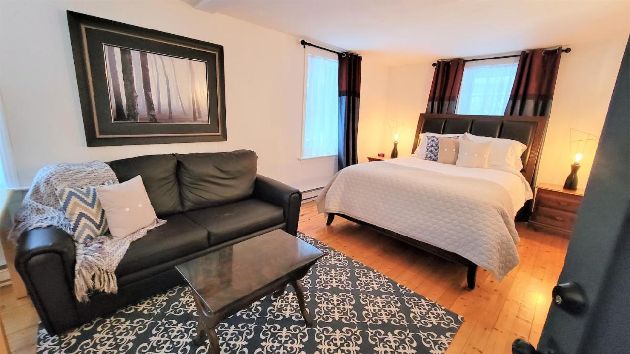 Auberge Du Vignoble Bromont Εξωτερικό φωτογραφία