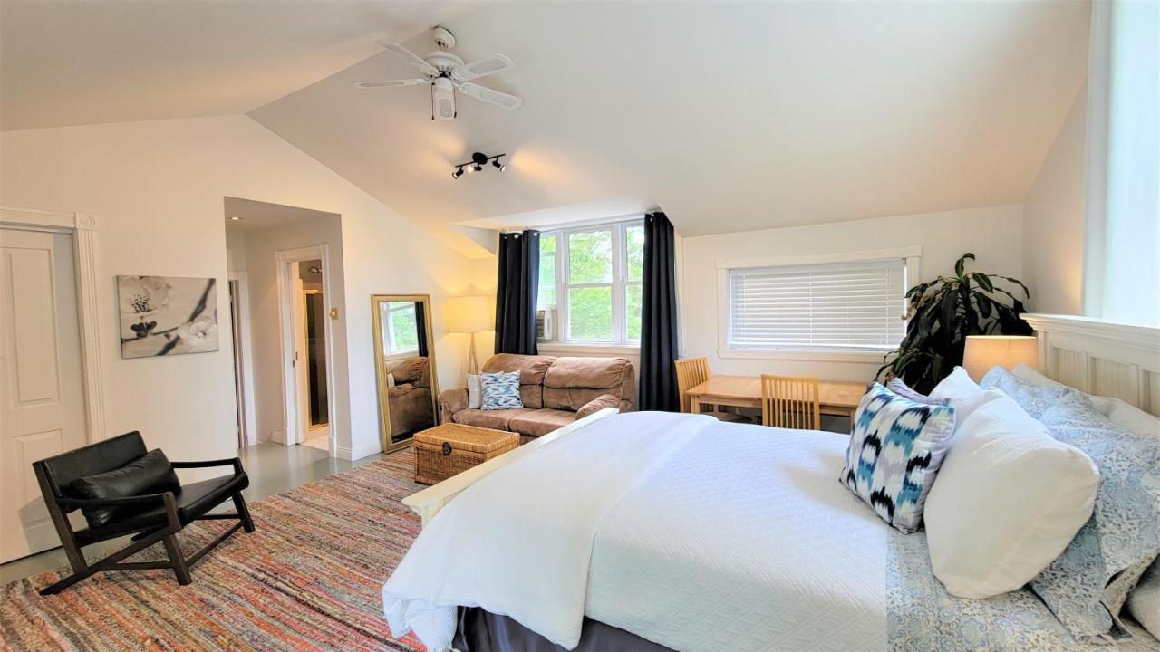 Auberge Du Vignoble Bromont Εξωτερικό φωτογραφία